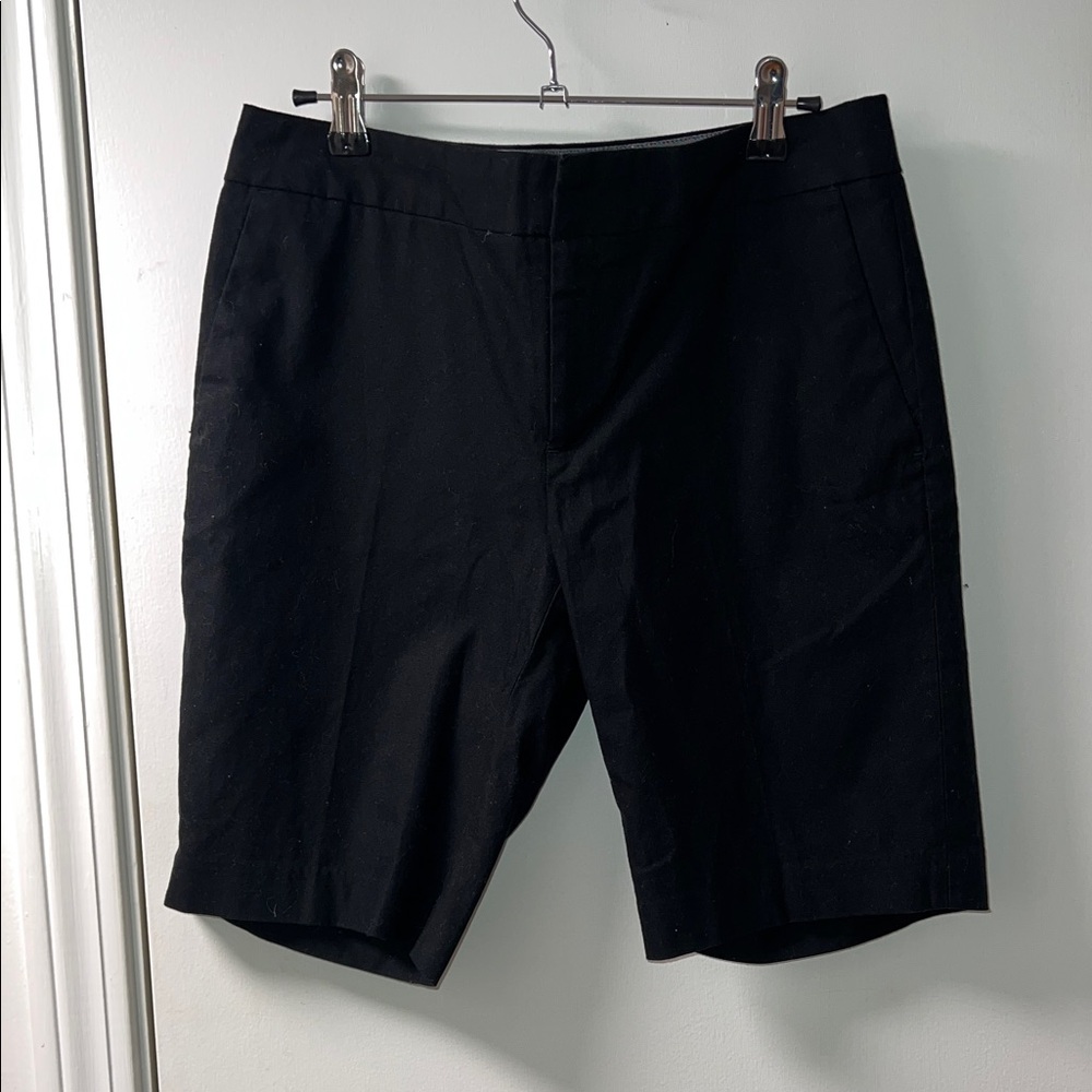 Banana Republic Women's black Hampton Fit shorts